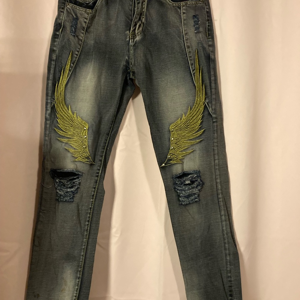 Stylish Distressed Jeans with Wing Embroidery